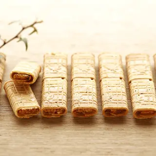 あられづつみ 化粧箱（16本入りの画像