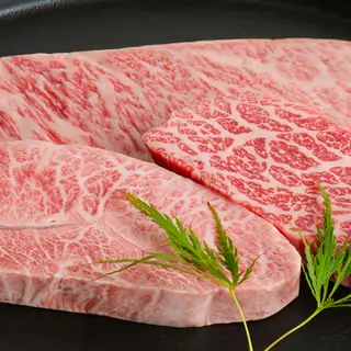 最高級飛騨牛 サーロイン・赤身・希少部位3種食べ比べステーキの画像