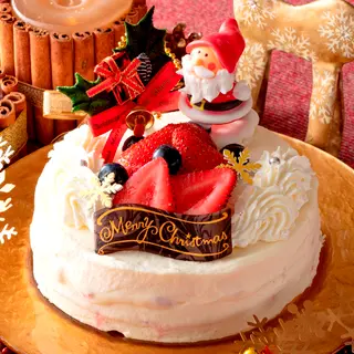 もっちり食感のホワイトベリークリスマスミルクレープの画像