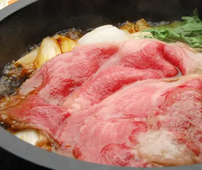 米沢牛モモ・肩特選 すき焼き用 300g（2人前）