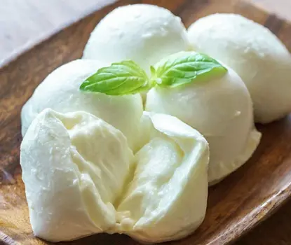 水牛モッツァレラ