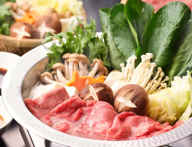 【選べるギフトセット】近江牛霜降り すき焼きしゃぶしゃぶ 500ｇ　【化粧箱入】の画像