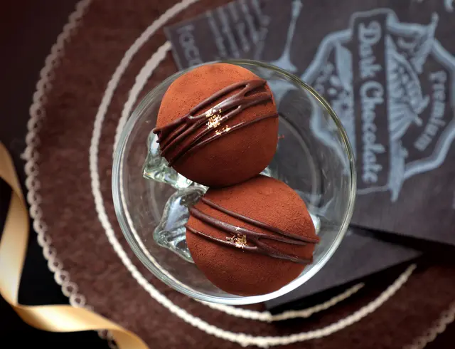 生チョコ大福10個入～ギフトボックスタイプ～の画像