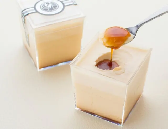 ホワイトデー限定セット！プレーン2・抹茶2・イチゴ2　計6個入 の画像