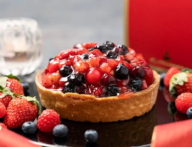 俺のフレンチ　赤い果実のドームタルトの画像