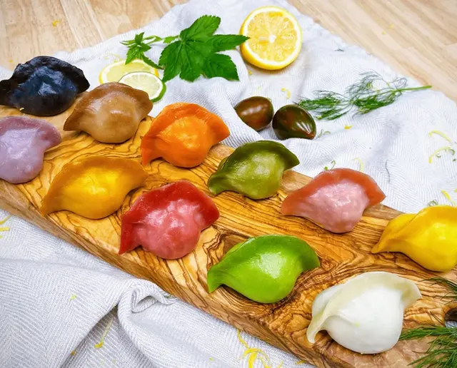 ヴィーガン餃子　MIX11種類33個入り【塚田亮一さん推薦】の画像