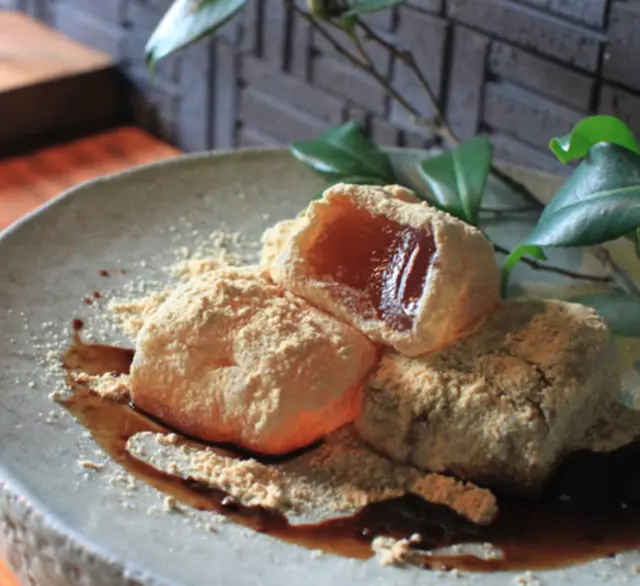 由布院わらび餅 桐箱入り (150g×4個)の画像