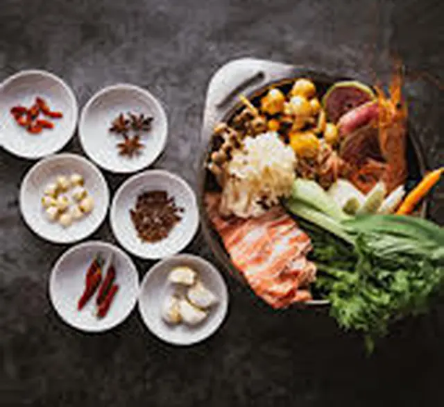 薬膳鶏しゃぶ【約2〜3人前】の画像