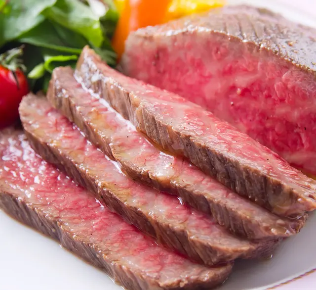 黒毛和牛希少部位（ザブトン）極上ローストビーフ300gの画像