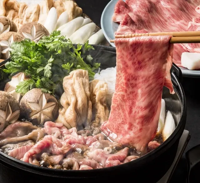 【選べるギフトセット】近江牛霜降り すき焼きしゃぶしゃぶ 500ｇ　【化粧箱入】の画像