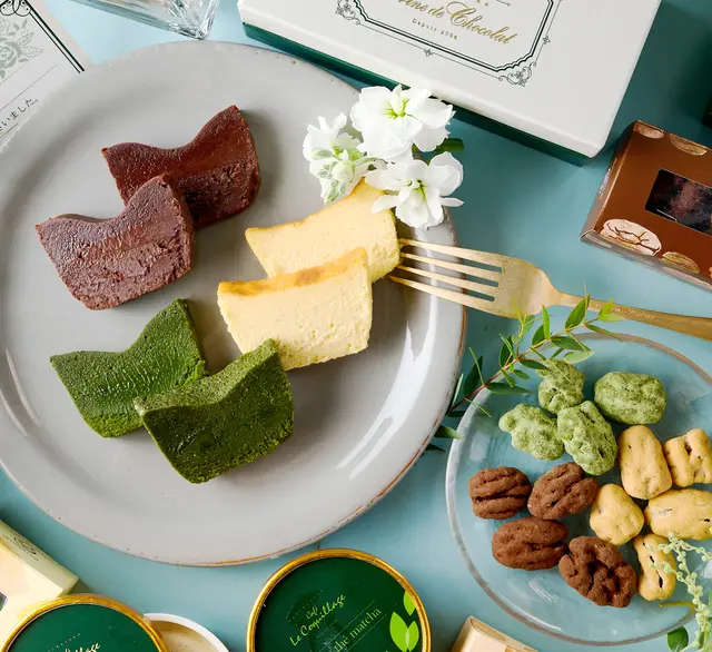 ペカンナッツショコラCAN缶と選べるテリーヌ ドゥ ショコラの食べ比べギフトセットの画像