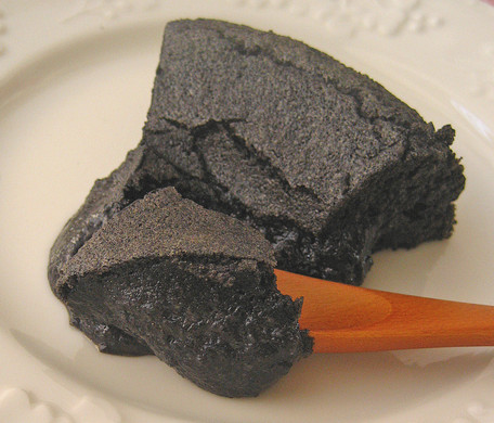 トロリとろける半熟黒ごまケーキ Mサイズ