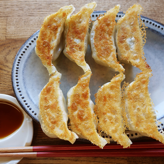 食べ比べ32個セット（いつもの餃子・にんにく増し餃子各16個）