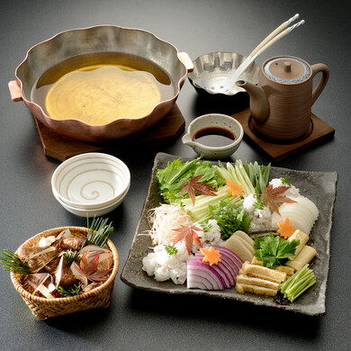 【秋季限定】 料亭の鱧と松茸のはりはり鍋