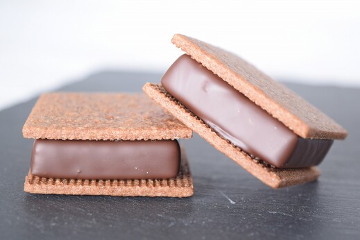 チョコレートサンド8個セット（リッチカカオ・ミルク・信州りんご・ラムレーズン各2個入）