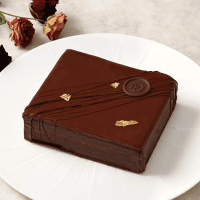 ガトーオペラ（チョコレートケーキ）