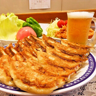 うま辛餃子セット