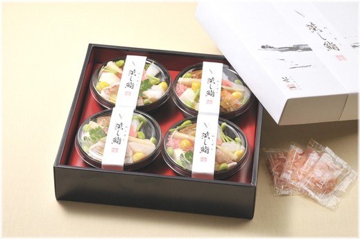 蒸し鮨（ぬくずし） 4個入り