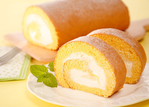 ふわふわ生地のムーンハートロールケーキ