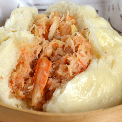 好（ハオ）の一番人気の中華饅頭のカニ饅頭を心行くまでセット