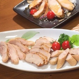 骨太有明鶏 「山ん鶏」のロースト、スモーク、ソーセージ