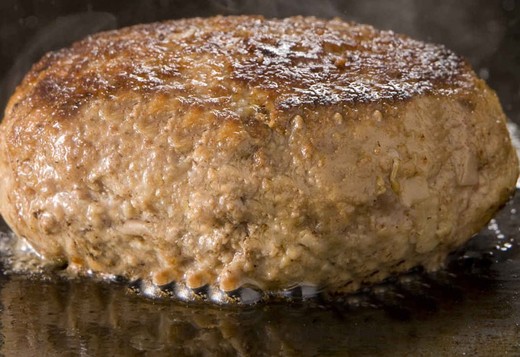 レンジでチンするとさげいのジューシーハンバーグ110g（冷凍）