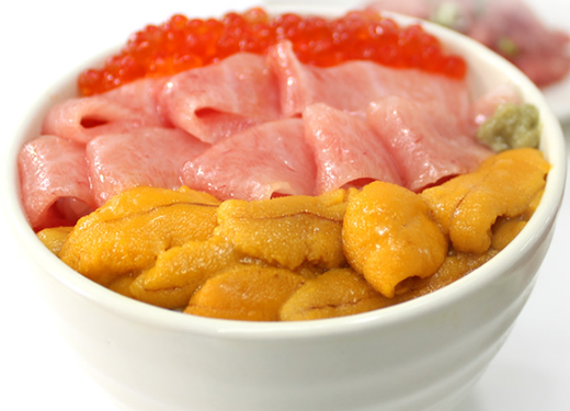 本マグロ大トロ入り海鮮セット