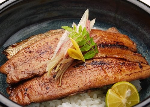 北海道道東産 炭焼さんま丼4食セット
