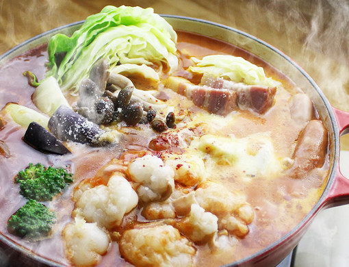 チーズとトマトのローマ風もつ鍋（約2～3人前）