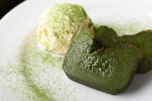 神楽坂　テリーヌ ドゥ ショコラ オ 抹茶