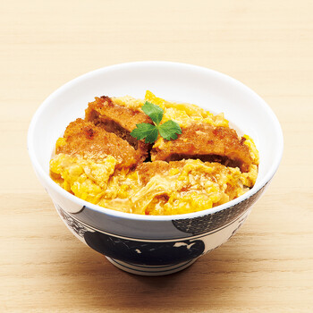「銀座 梅林」国産ヒレ肉の特製カツ丼の具