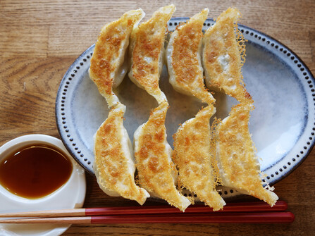 特製タレ付き！餃子 32コ（8コ入×4）