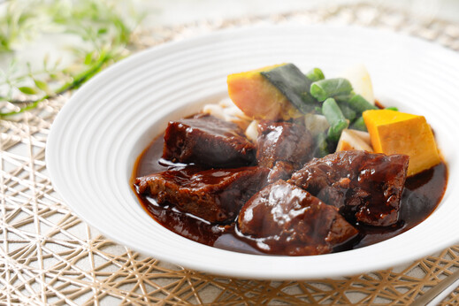 俺のフレンチ　牛ホホ肉のシチュー