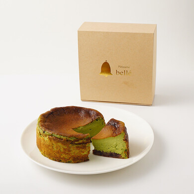 抹茶と小豆のバスクチーズケーキ