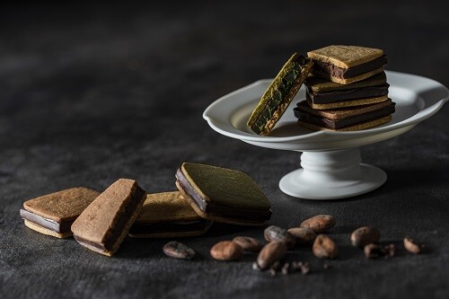 【12個入】チョコレートサンド（バニラ・四日市抹茶・ビター・真珠の塩キャラメル各3個入）