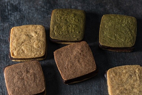 【12個入】チョコレートサンド（バニラ・四日市抹茶・ビター各4個入）