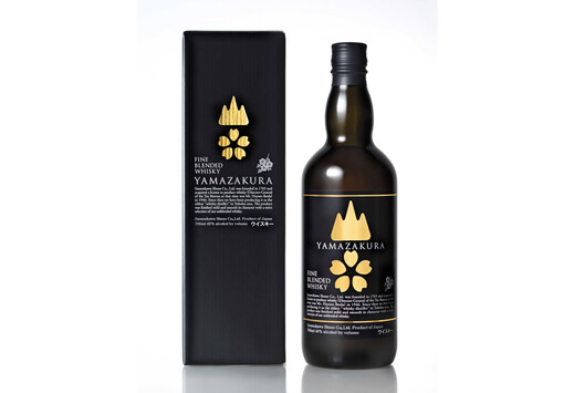 ブレンデッドウイスキー山桜 黒ラベル 700ml