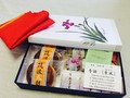 小桜柄の風呂敷に包まれて！