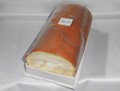 箱一杯に収まるロールケーキ