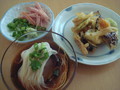 甘口のめんつゆでかき揚げとの相性も抜群でした。