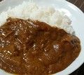 ぽてっとしたルーにお肉がゴロゴロ♪