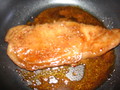 フライパンで焼き立ての盛り付ける前の状態