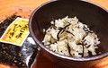 炊きたて御飯に混ぜて頂きました。