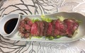 ローストビーフを盛りつけ