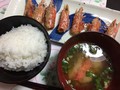 車エビのお味噌汁とから揚げ。