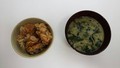 ご飯もお味噌汁も具沢山です