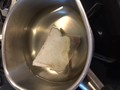 澄んだ金色の出汁