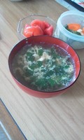 モロヘイヤと卵のお吸い物です。