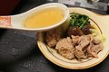 透き通ったスープは深い旨味があります。
