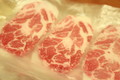 透明シートでお肉とお肉がくっつきません。